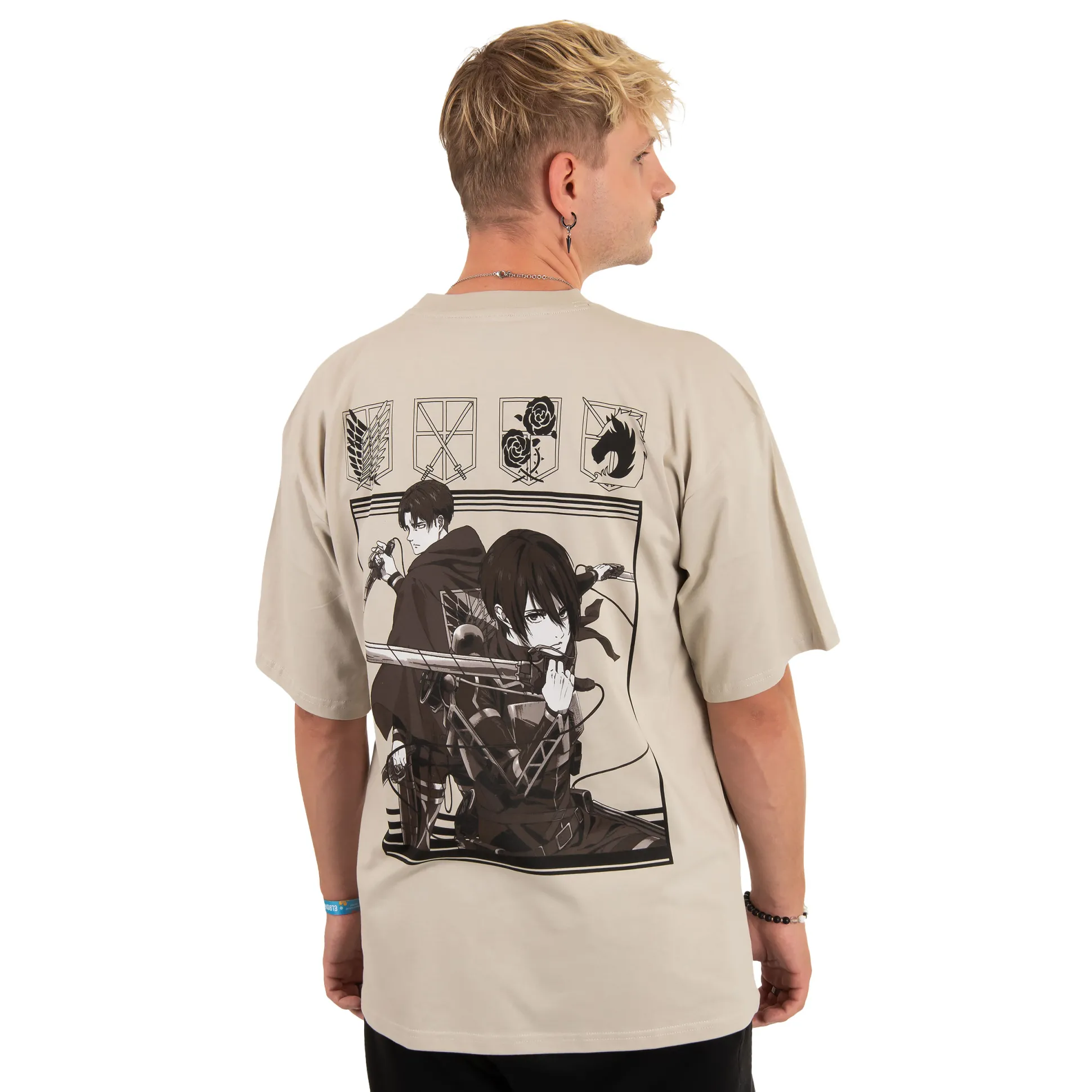 Attack on Titan - Groep Oversize T-shirt beige