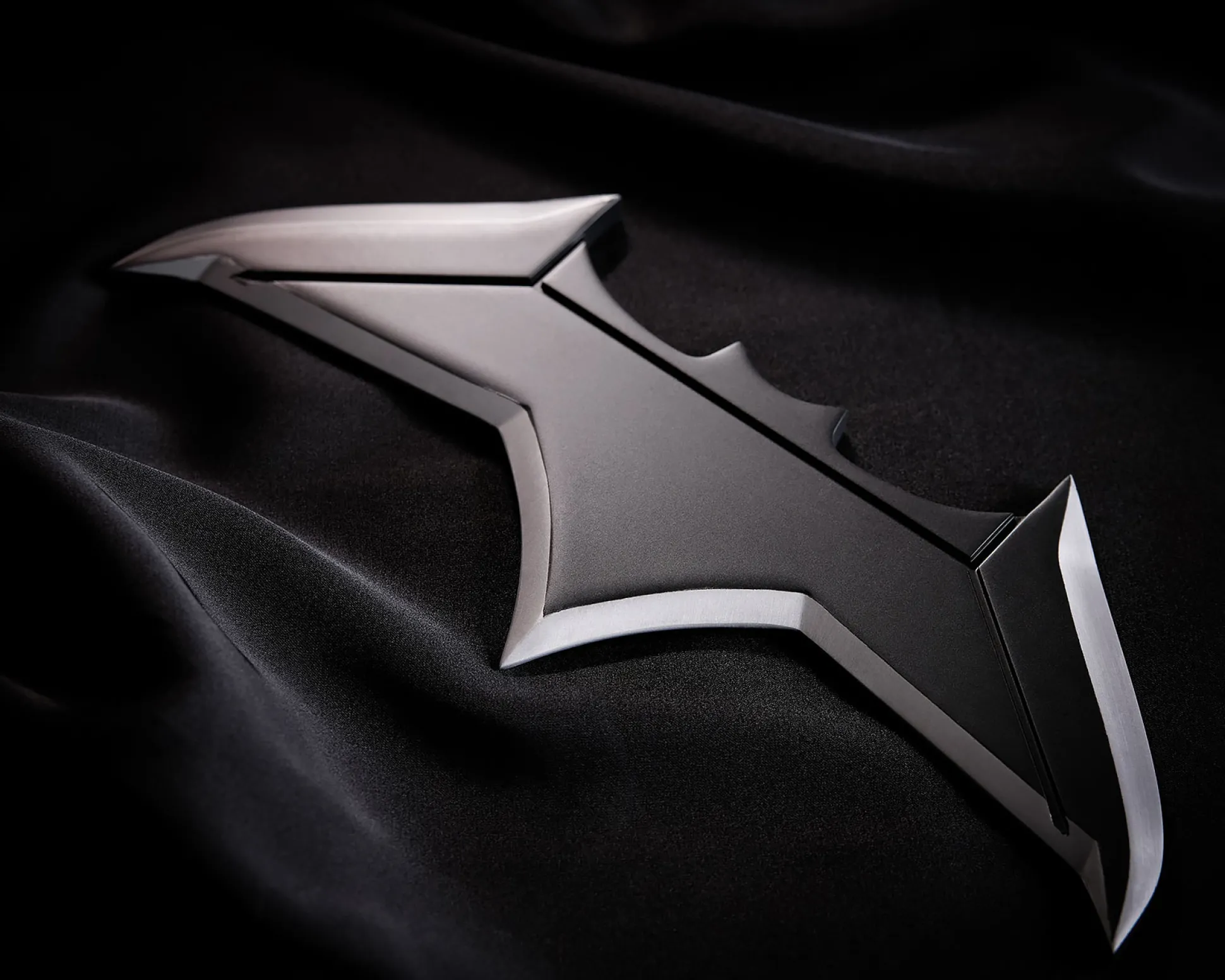Batman - Batarang Replica