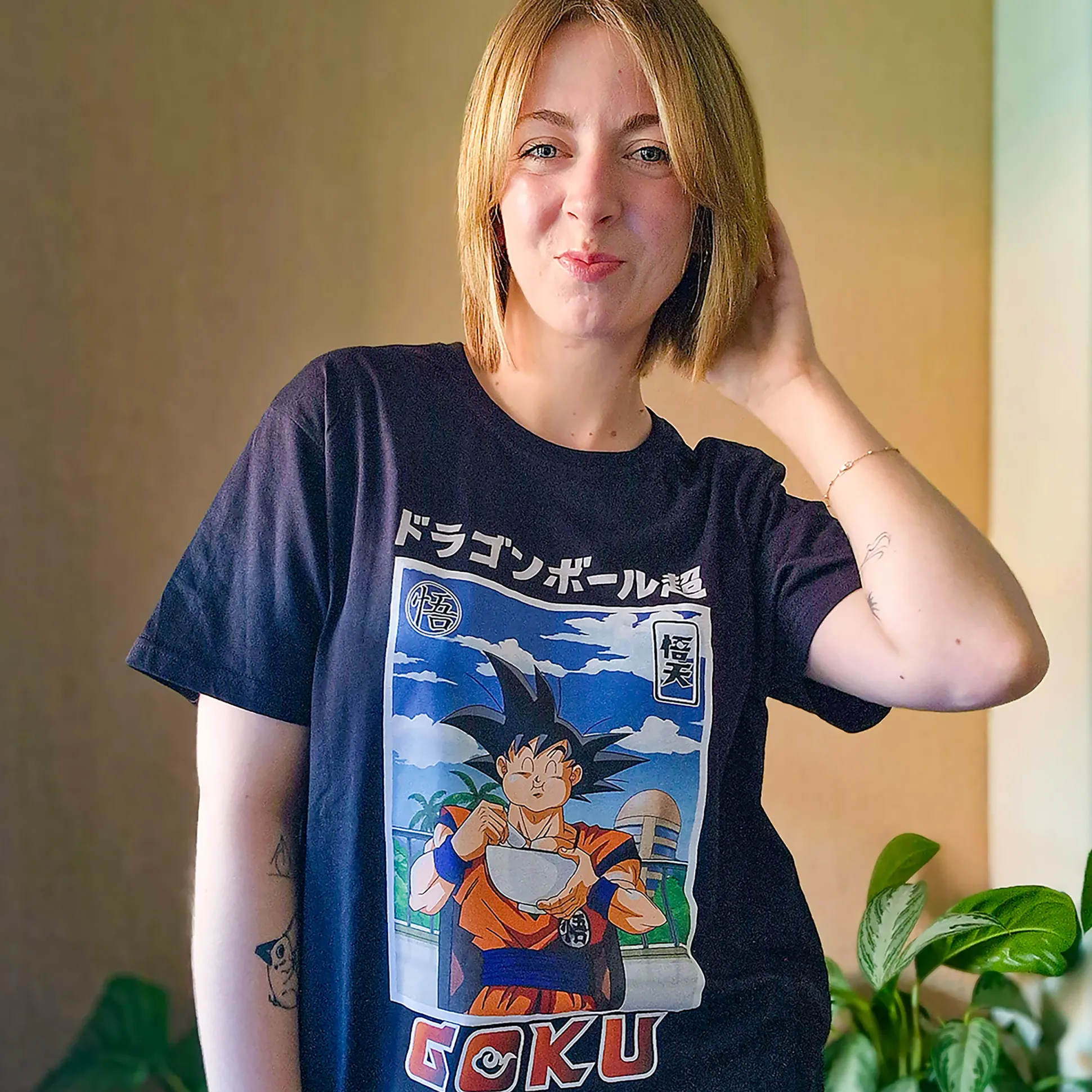 Dragon Ball - Goku Eat T-Shirt Zwart
