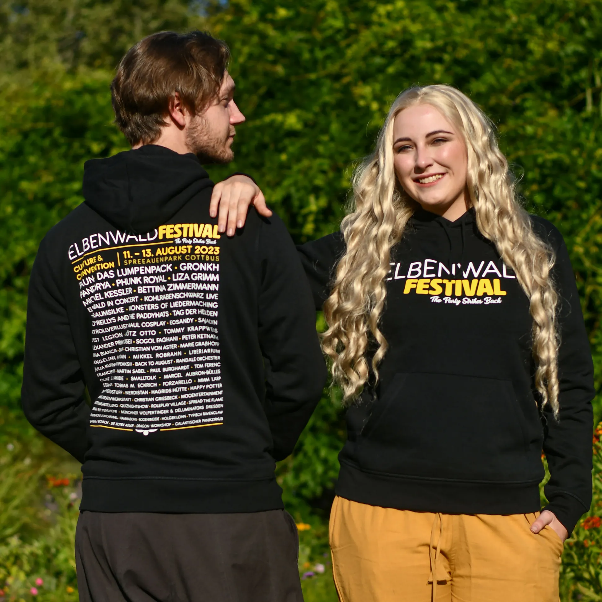 Elbenwald Festival The Party Strikes Back Hoodie zwart