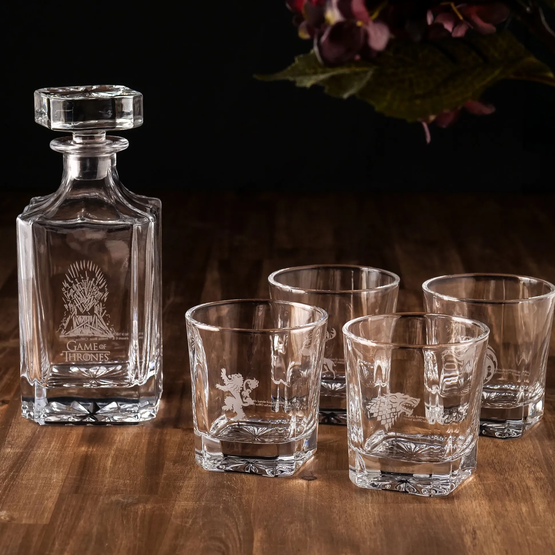 Game of Thrones - Karaf met stop en glazen set