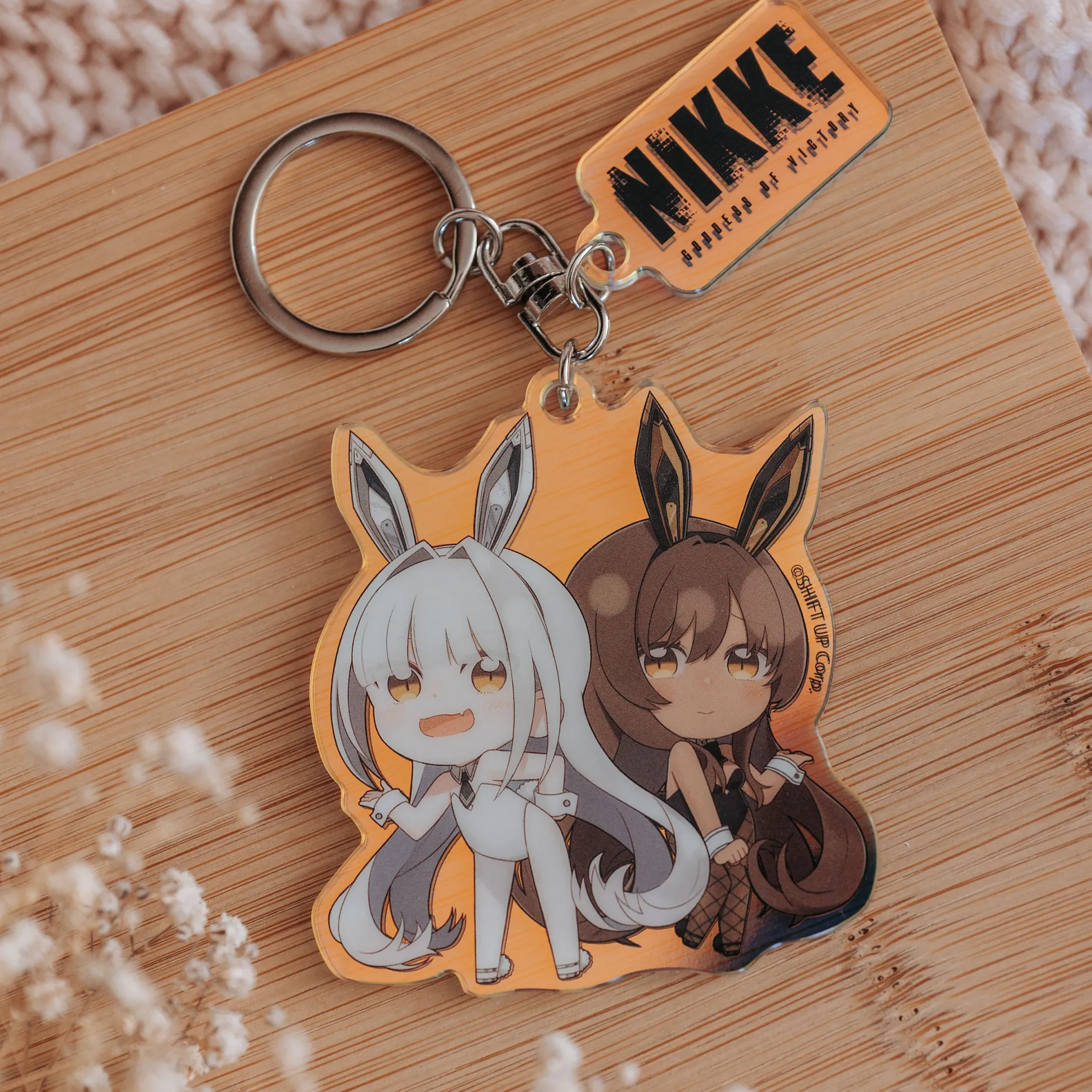 Goddess of Victory: Nikke - Blanc en Noir Acryl Sleutelhanger