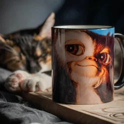 Gremlins - Handle With Care Beker