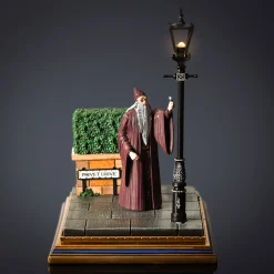 Harry Potter - Dumbledore Privet Drive Diorama Figuur met Licht
