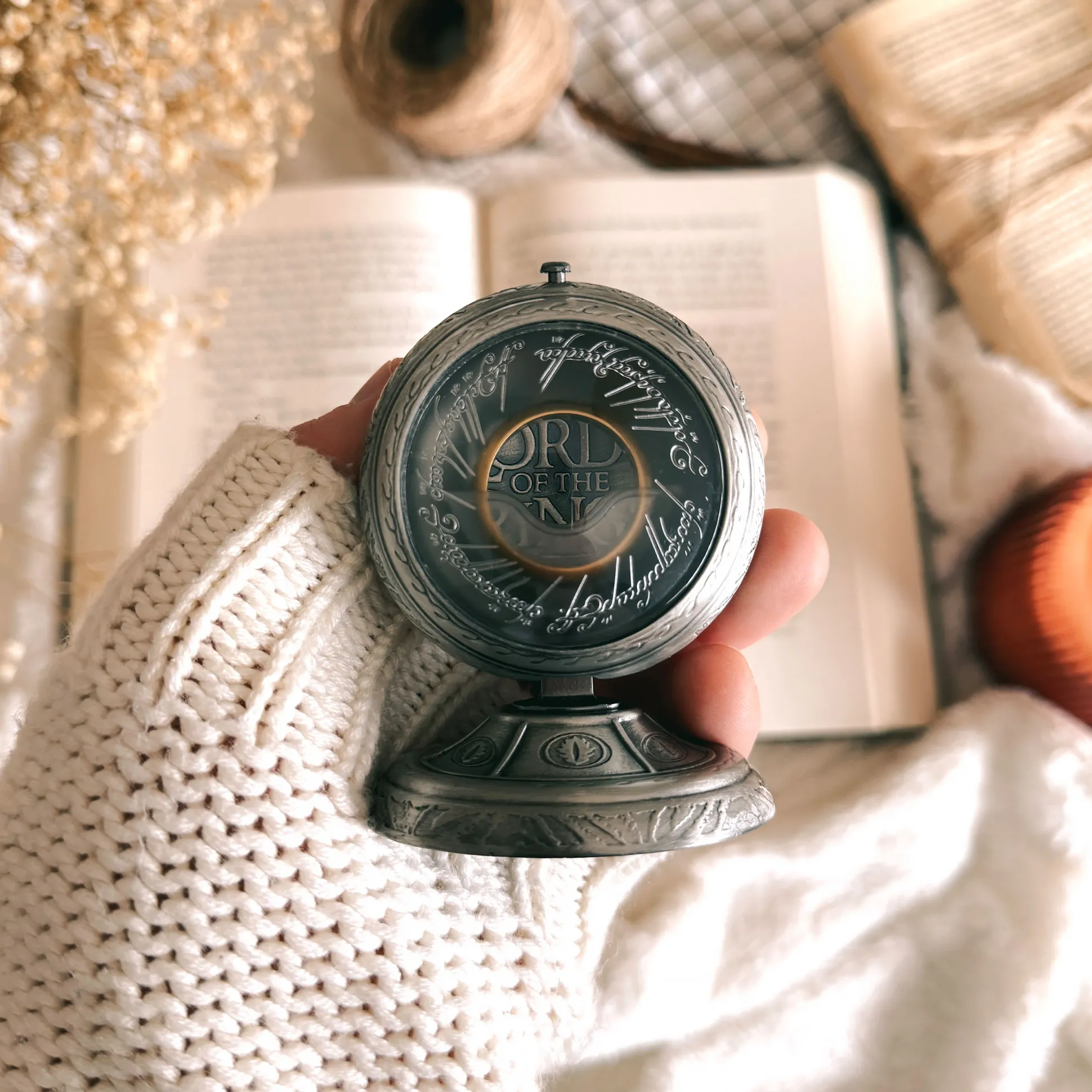 Heer der Ringen - De ene Ring in Sieraden Display