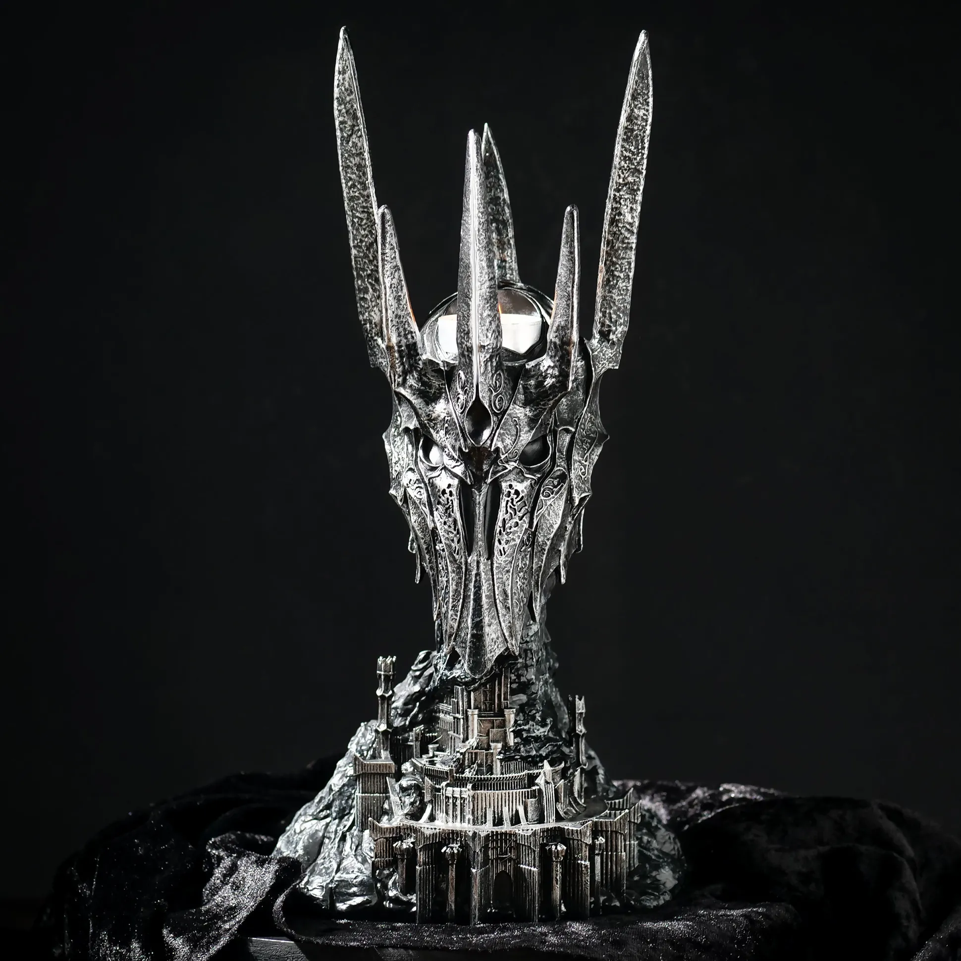 Heer der Ringen - Sauron Deluxe Kandelaar