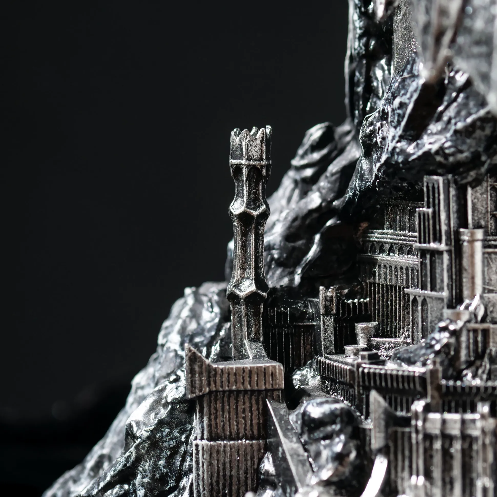 Heer der Ringen - Sauron Deluxe Kandelaar