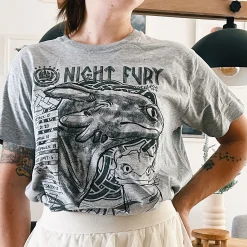 Hoe Tem Je Een Draak - Night Fury Schets T-Shirt Grijs