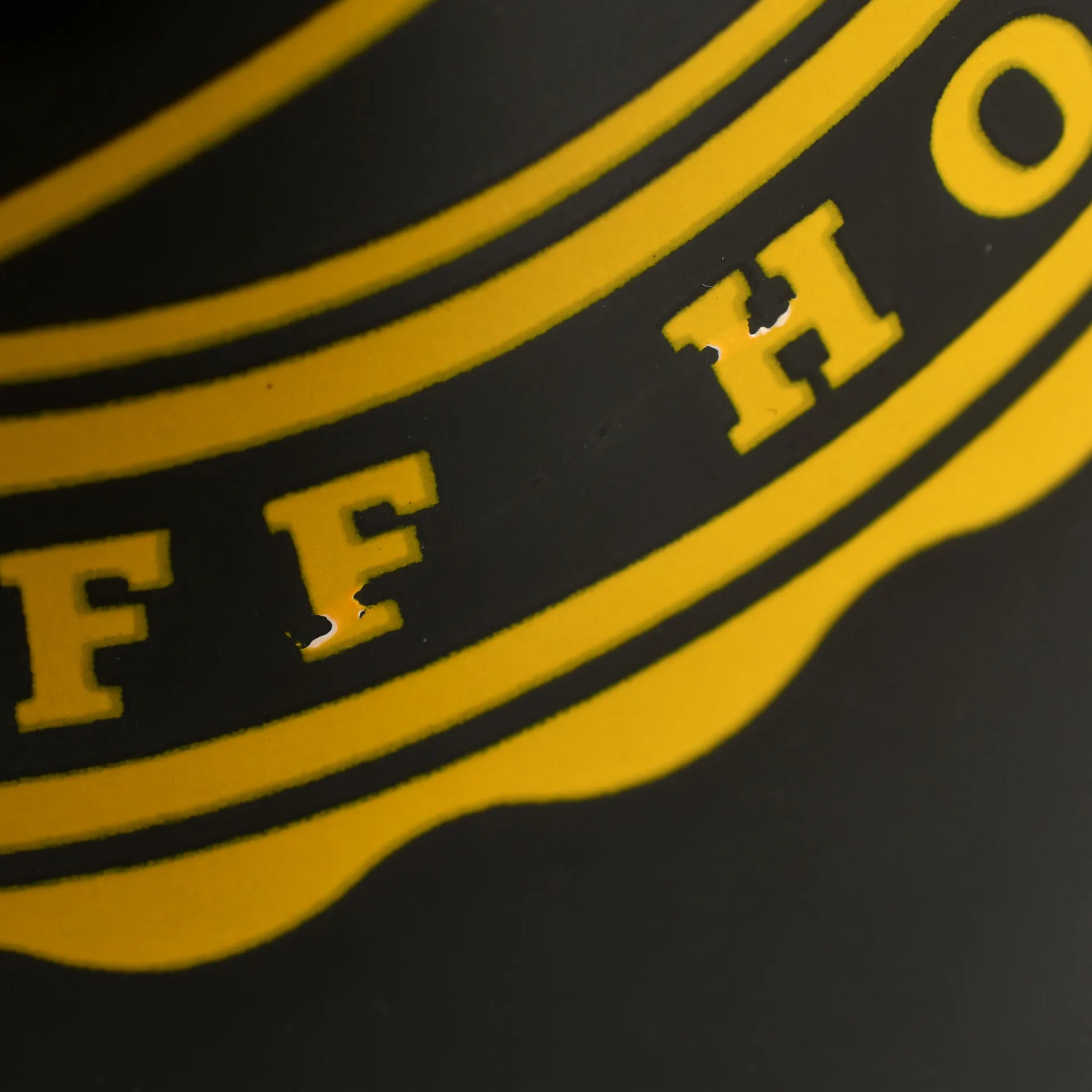 Hufflepuff Hogwarts Alumni Koekjestrommel B-Ware - Harry Potter