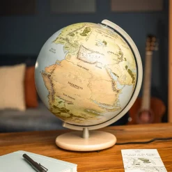 In de Ban van de Ring - Midden-aarde Globe met Licht 30cm