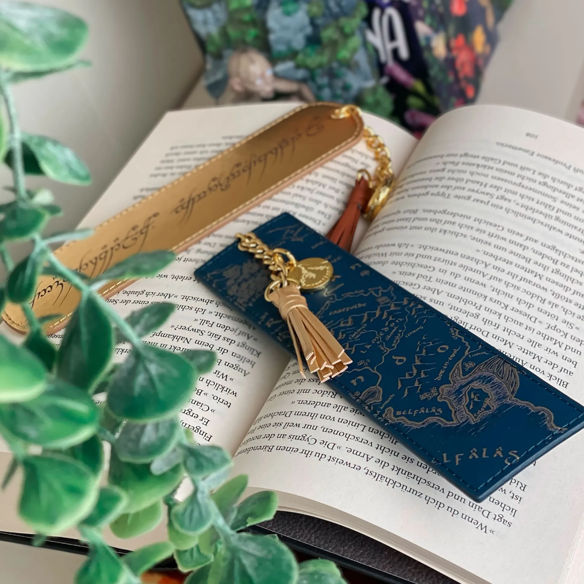 In de Ban van de Ring - Midden-aarde Kaart en Ringinscriptie Boekenlegger Set