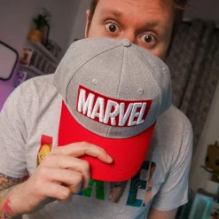 Marvel - Logo Pet grijs-rood