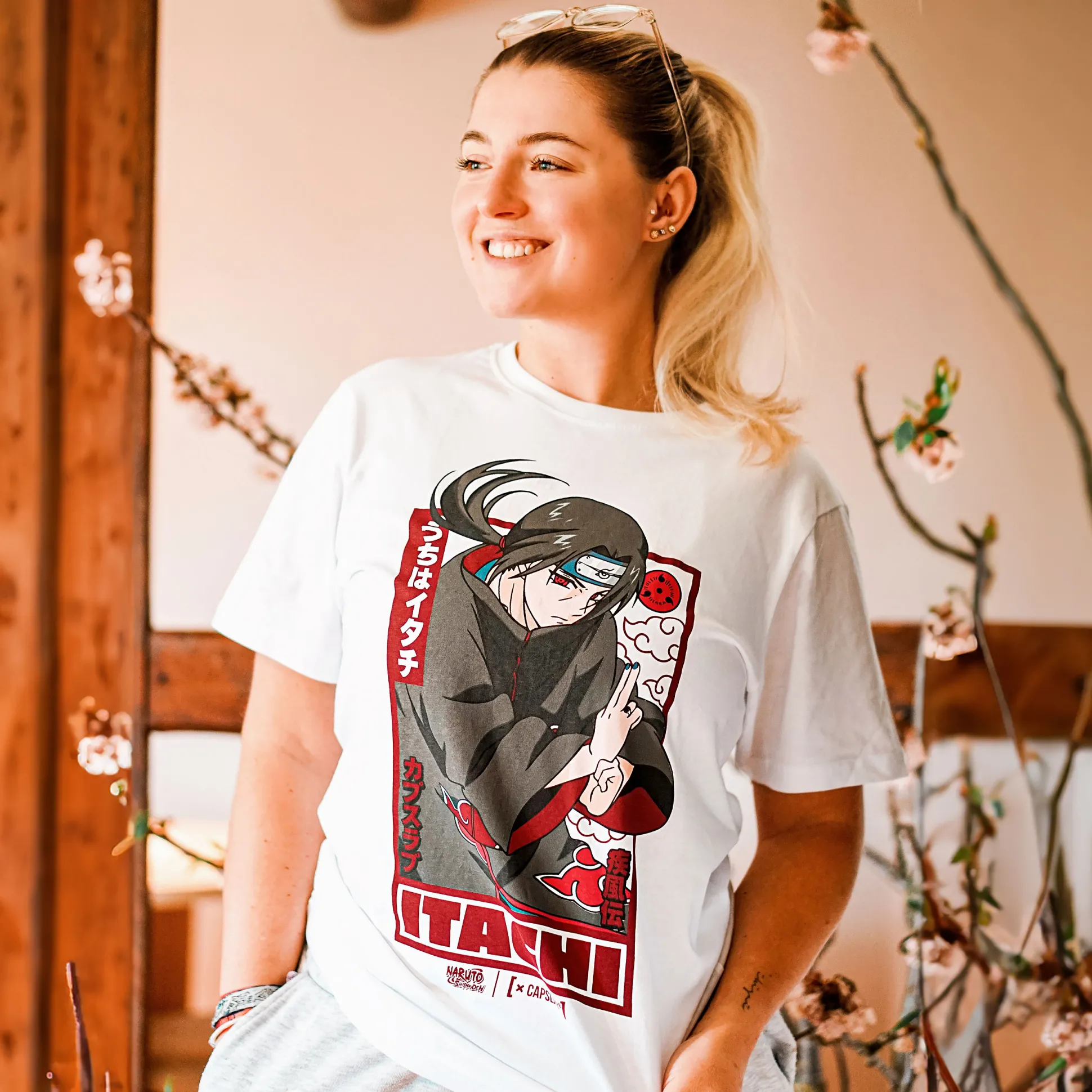 Naruto Shippuden - Itachi T-Shirt Wit