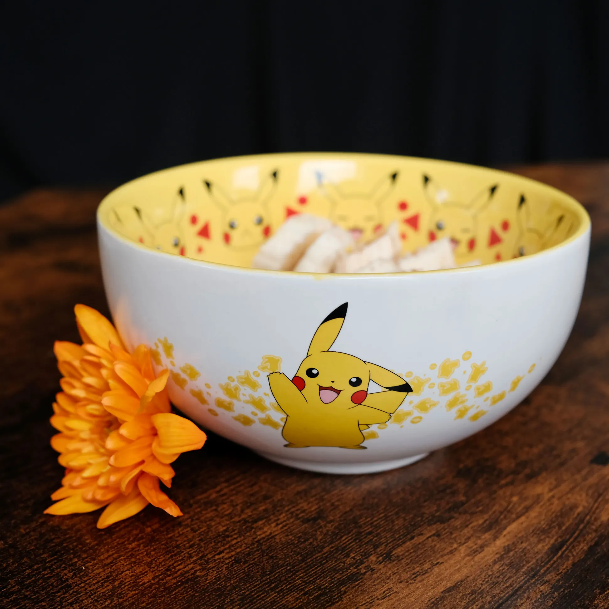 Pokemon - Blije Pikachu ontbijtkom