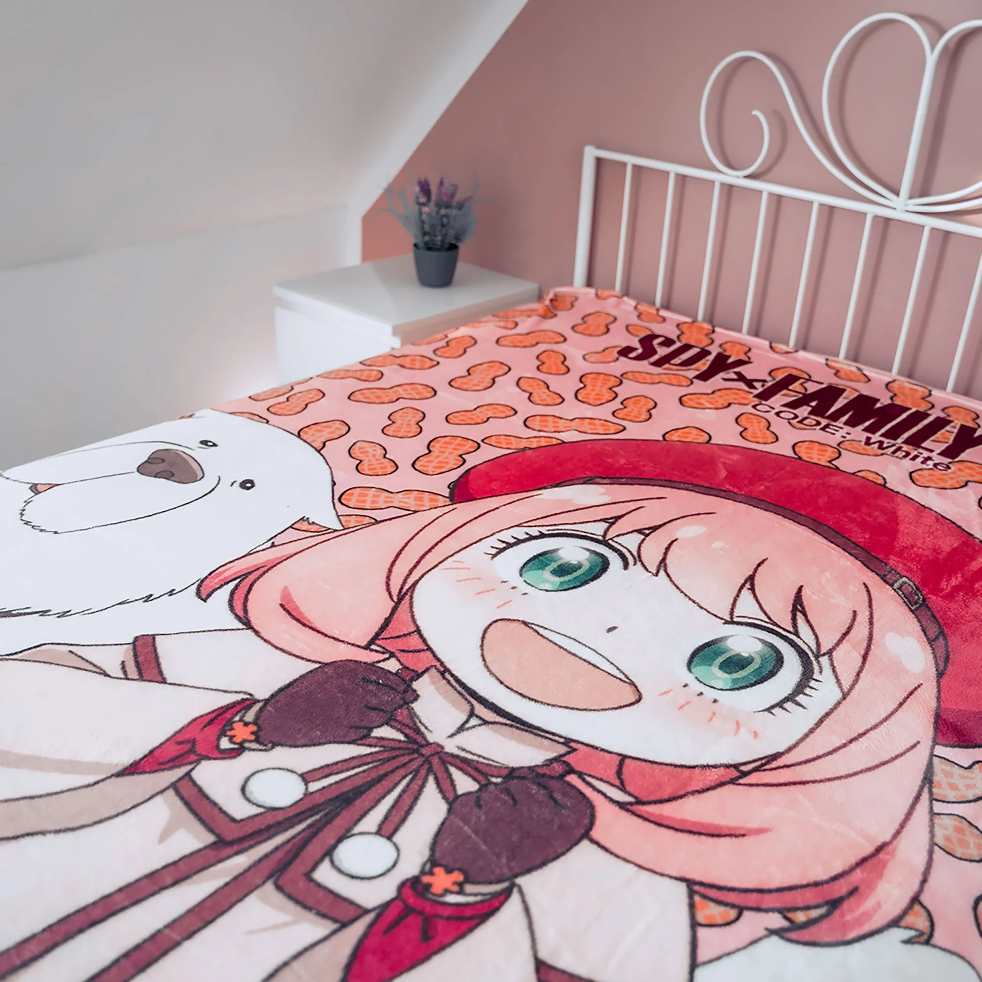 Spy x Family - Anya en Bond Pluchen Deken