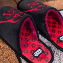 Star Wars - Darth Vader Pantoffels Zwart-Rood