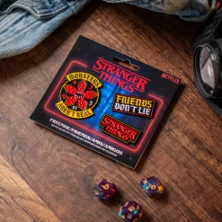 Stranger Things - Friends Pins set van 3