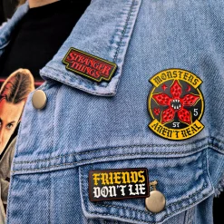 Stranger Things - Friends Pins set van 3