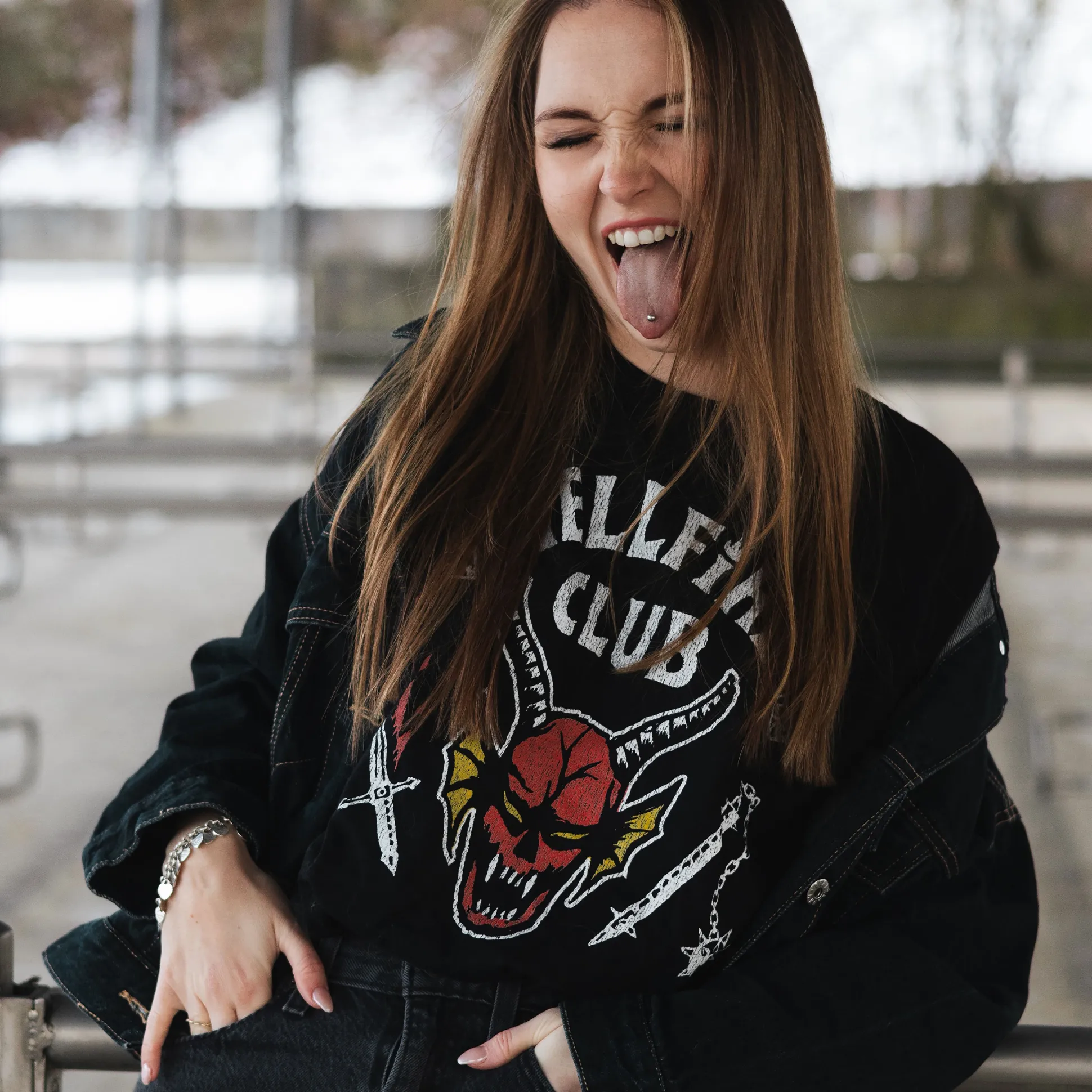 Stranger Things - Hellfire Club Logo T-shirt zwart