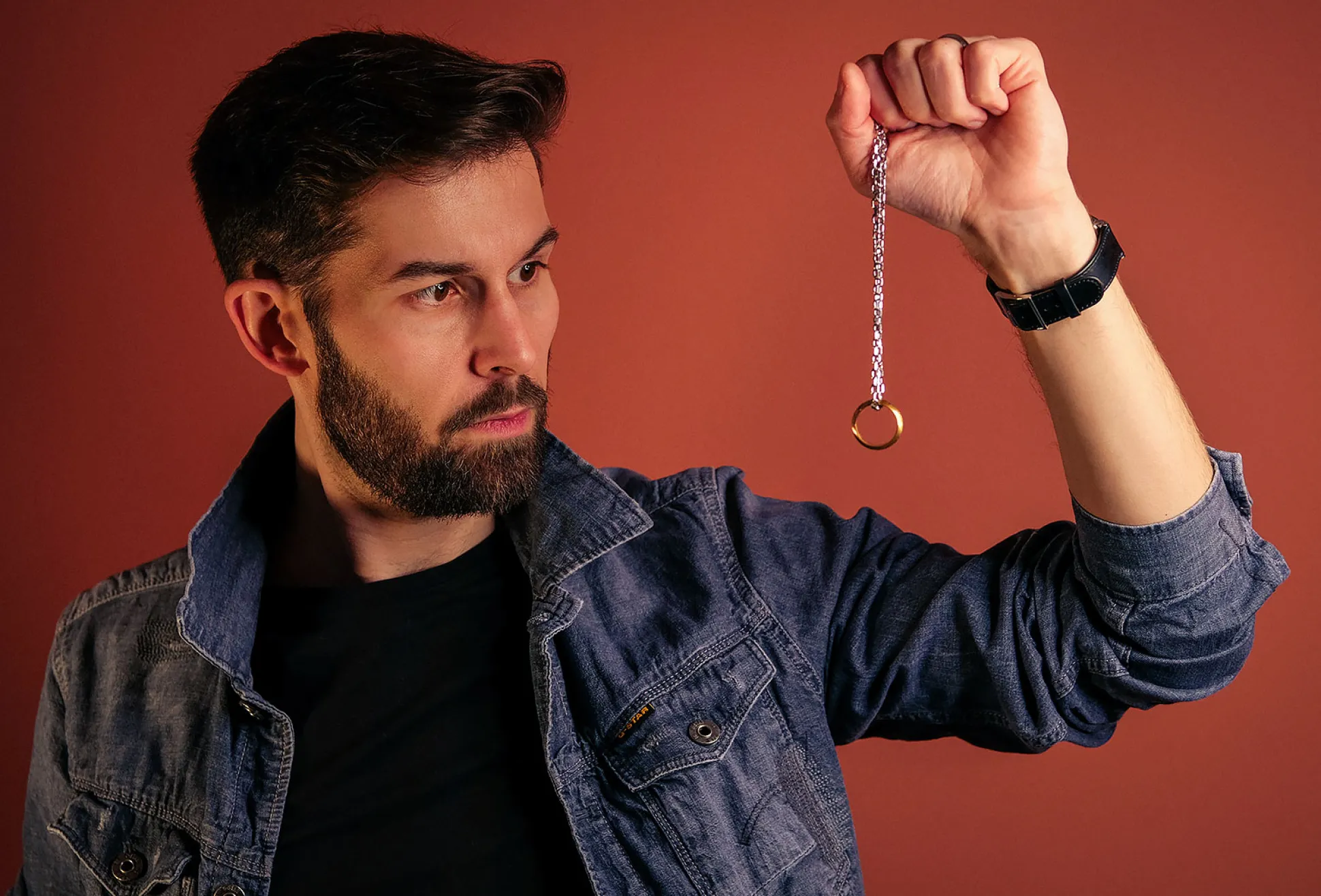 The Lord of the Rings - De Ene Ring aan een roestvrijstalen ketting