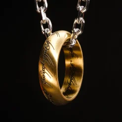 The Lord of the Rings - De Ene Ring aan een roestvrijstalen ketting