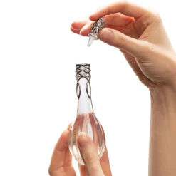 The Lord of the Rings - Galadriëls Flesje Replica