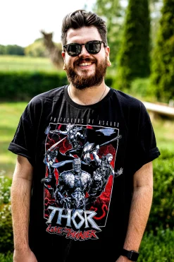 Thor Love & Thunder - Protectors of Asgard T-Shirt zwart