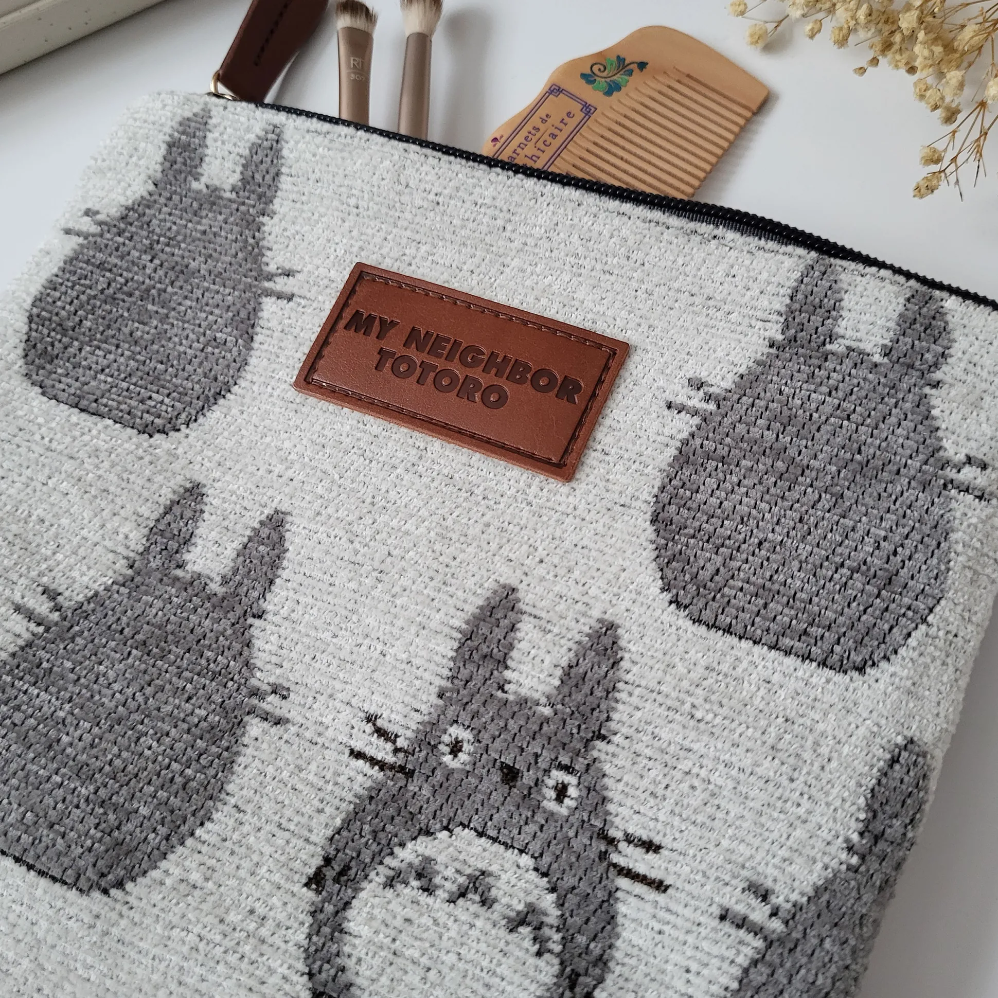 Totoro - Silhouet Totoro Cosmeticatas