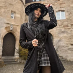 Wednesday - Eenzaamheid Past Me Hooded Vest