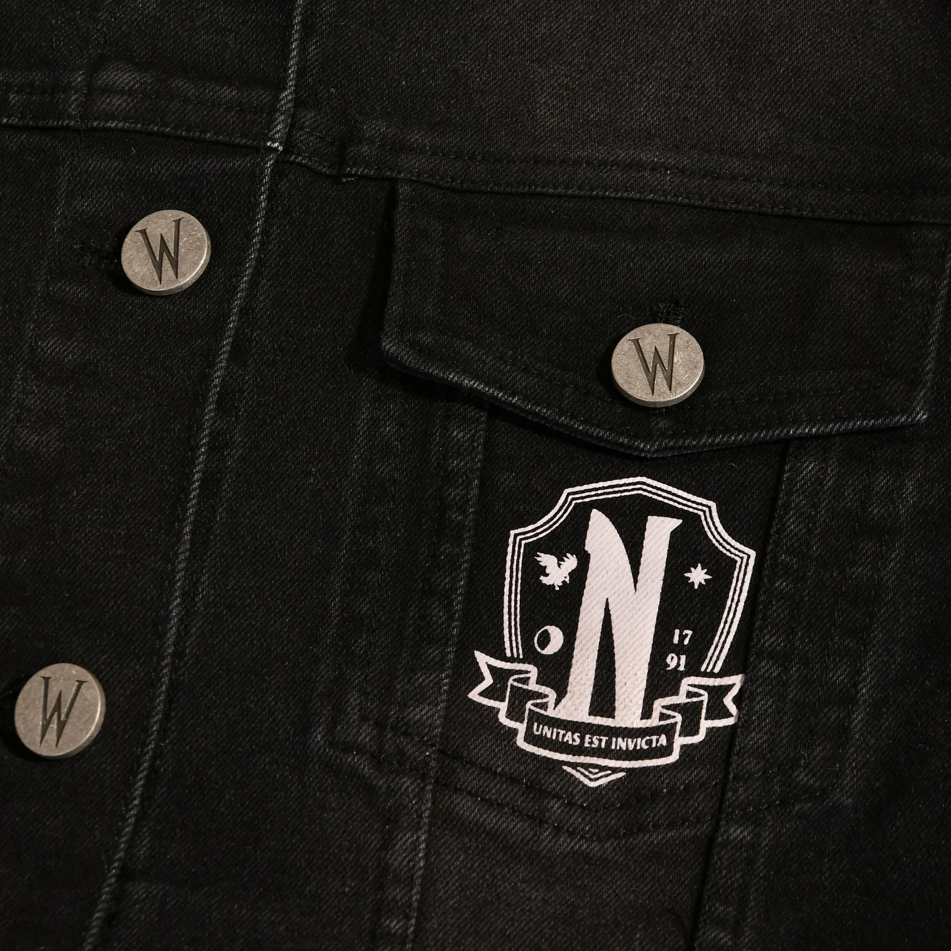 Wednesday - Nevermore Academy Spijkerjack Zwart