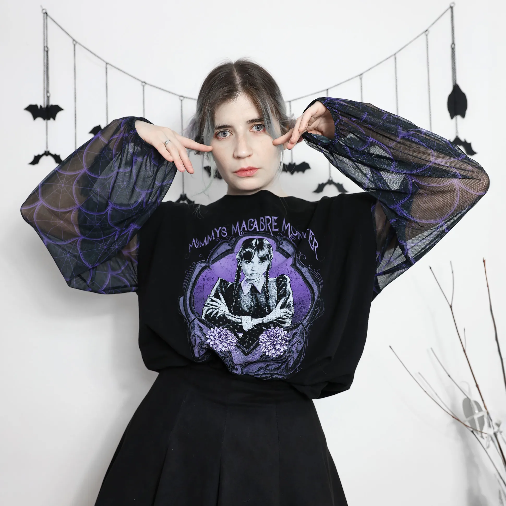 Woensdag - Mama's Monster Crop Sweater