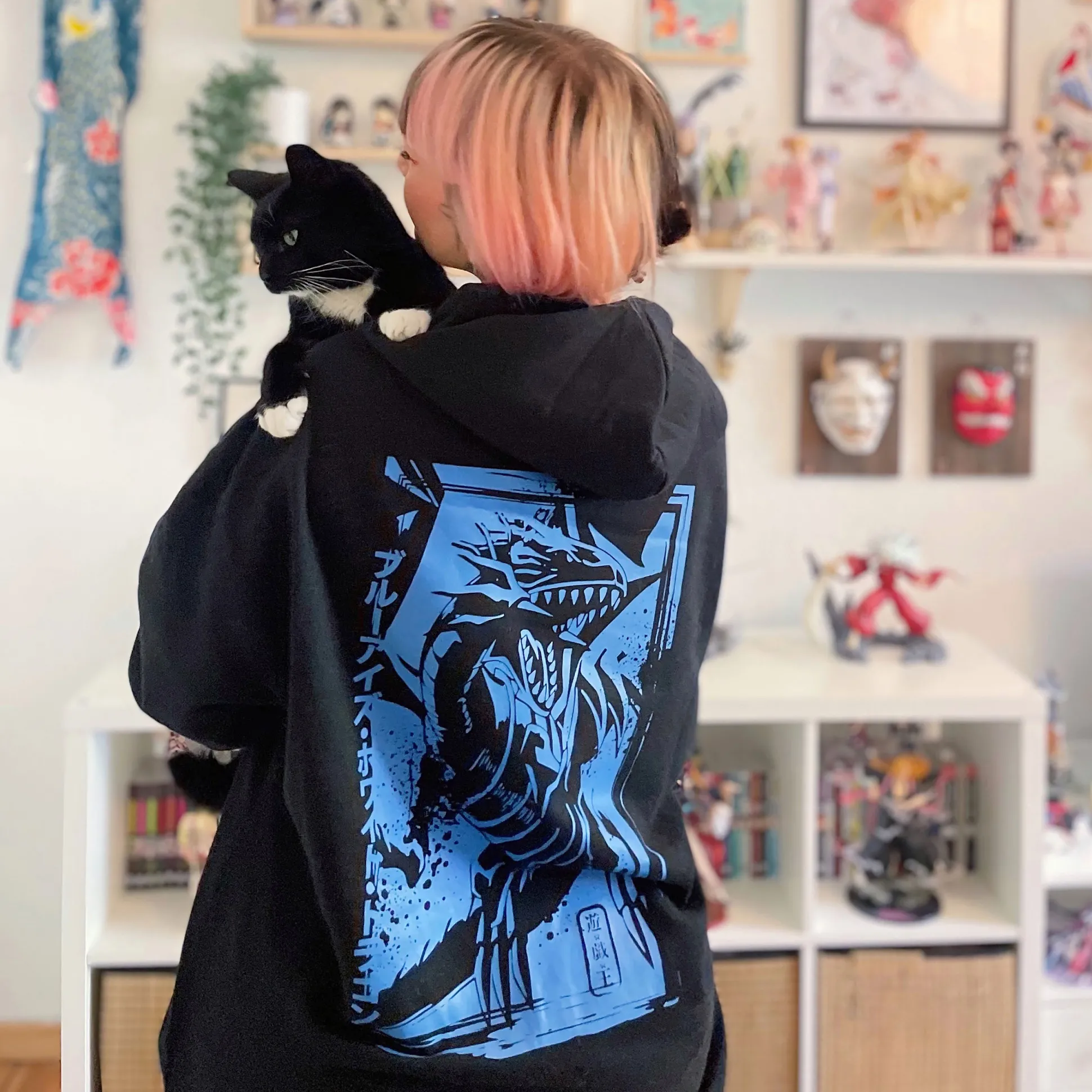 Yu-Gi-Oh! - Blauwogige Witte Draak Hoodie Zwart